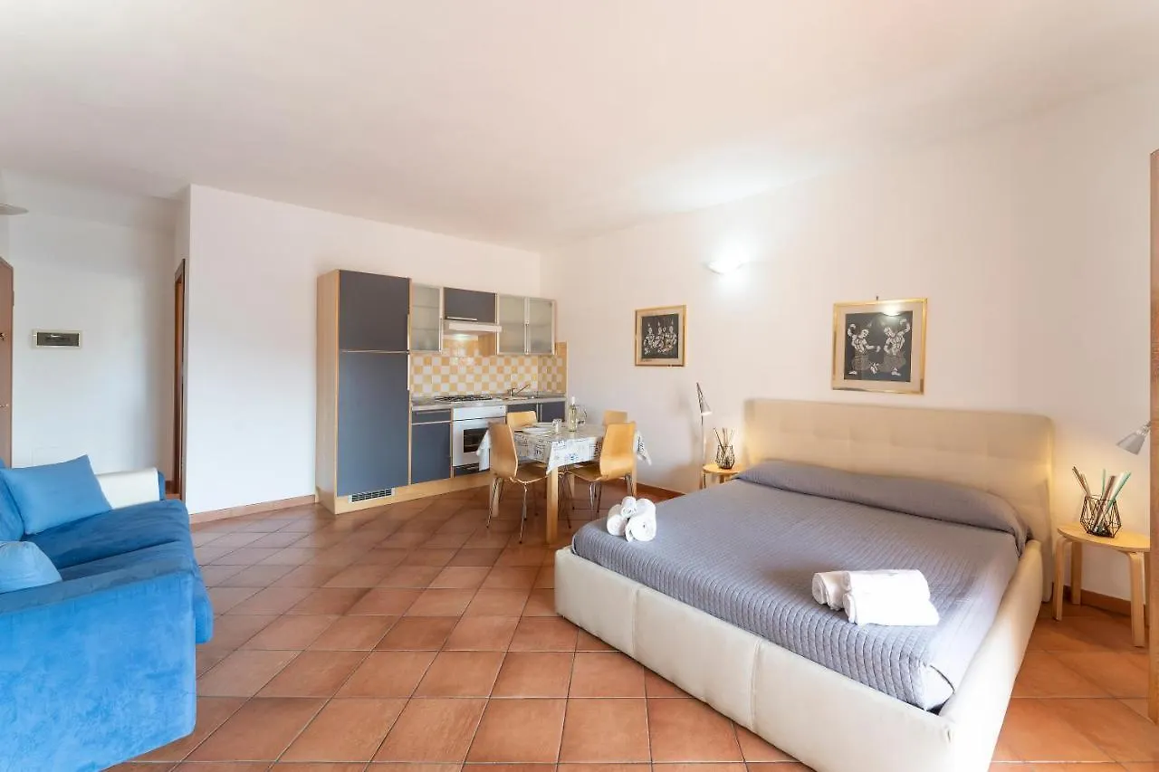 Relaxing Cristal Blu Studio Sleeps 4 No1492 Santa Teresa Gallura