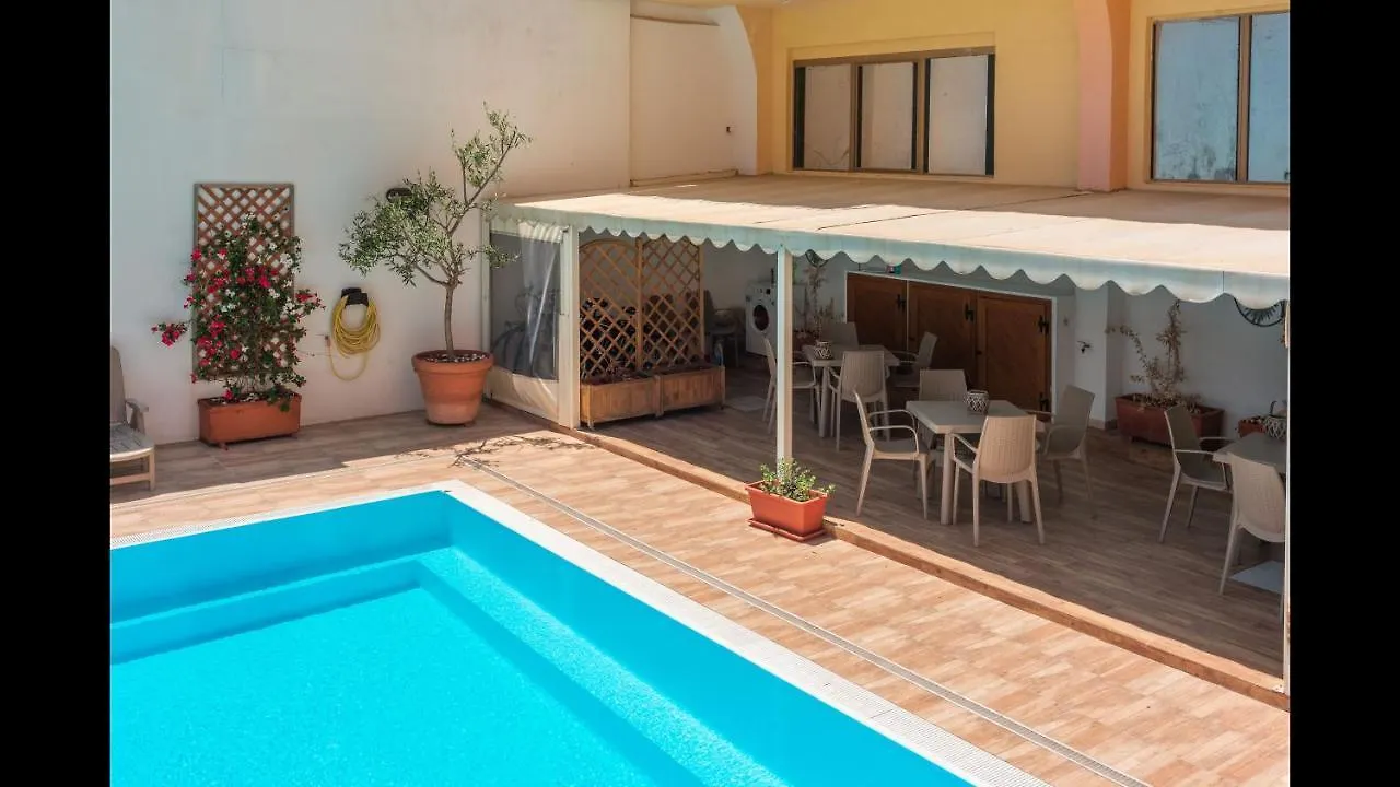 Relaxing Cristal Blu Studio Sleeps 4 No1492 Santa Teresa Gallura